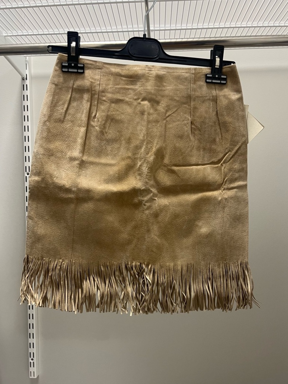 Authentic Sueded Leather Fringe Mini Skirt in Tan, size 8